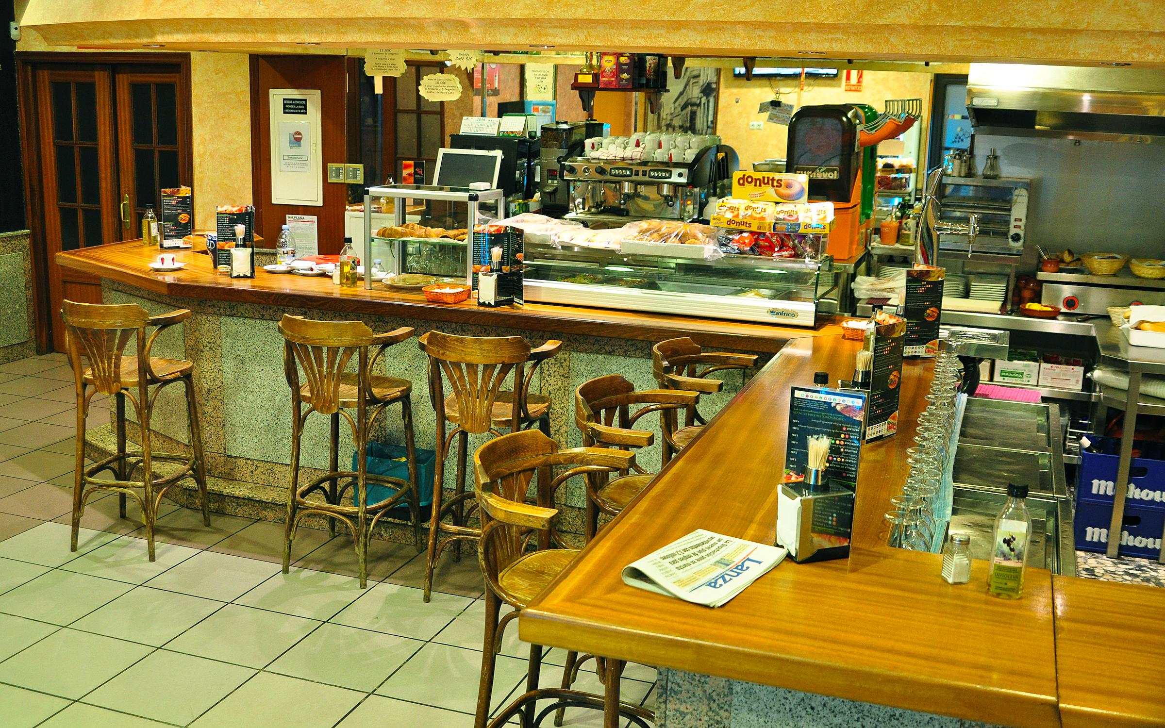 Hostal Valdepenas By Bossh Hotels Eksteriør billede
