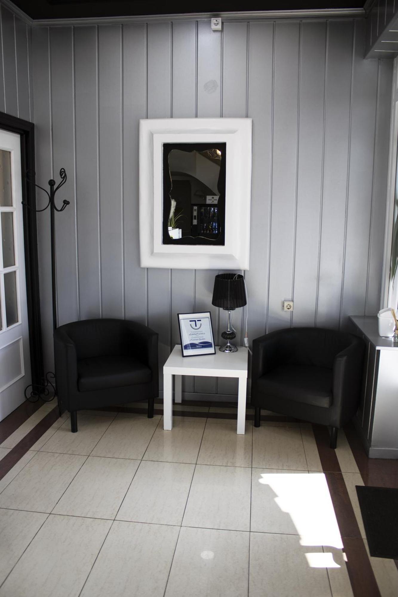 Hostal Valdepenas By Bossh Hotels Eksteriør billede