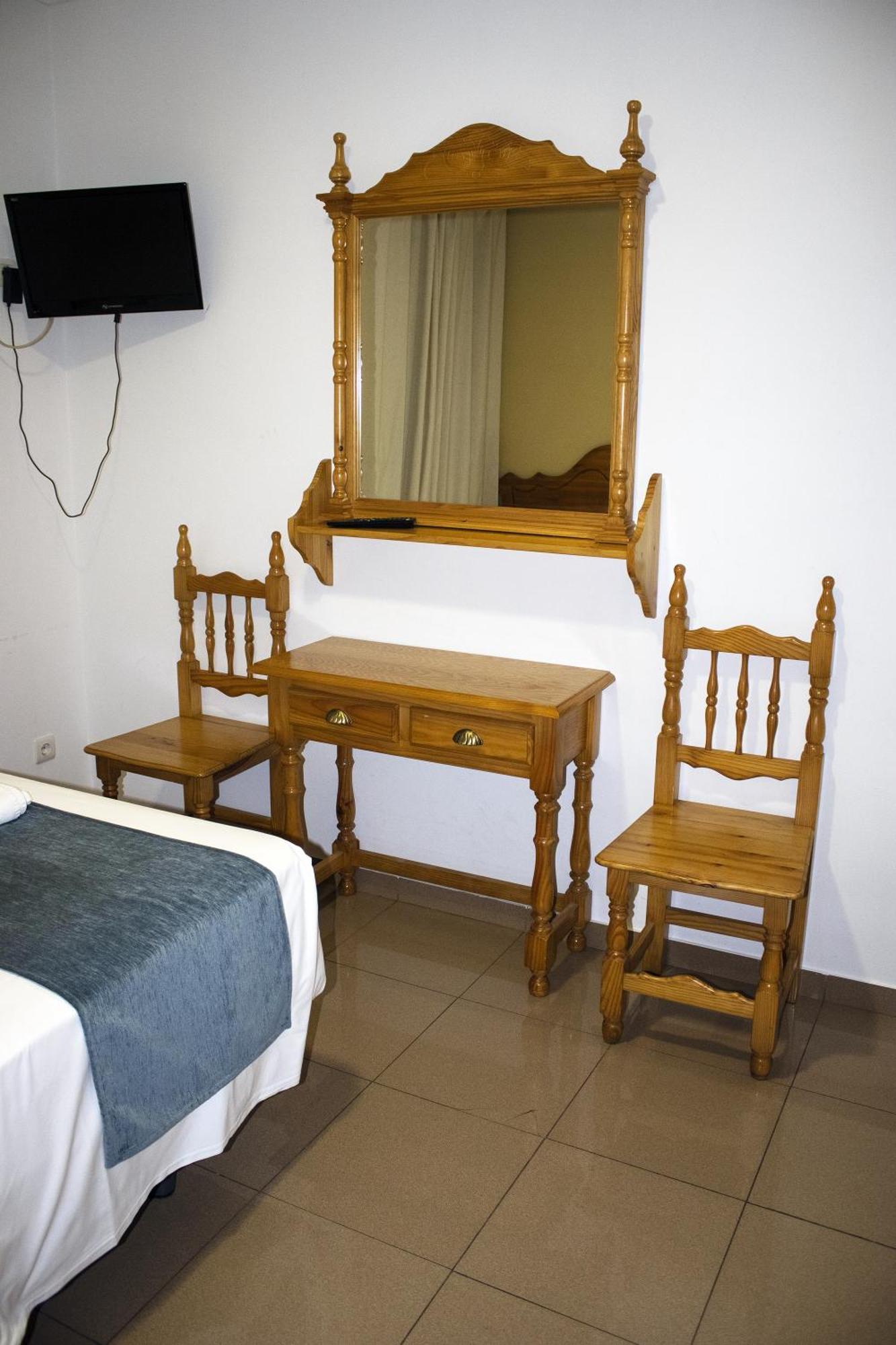 Hostal Valdepenas By Bossh Hotels Eksteriør billede